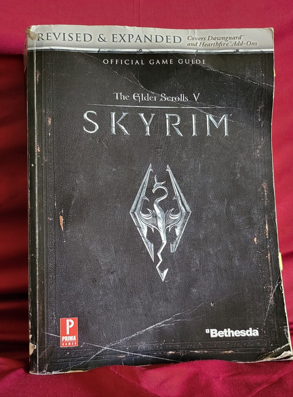 The Elder Scrolls V Skyrim Official Game Guide Revised Expanded Prima Map Includ